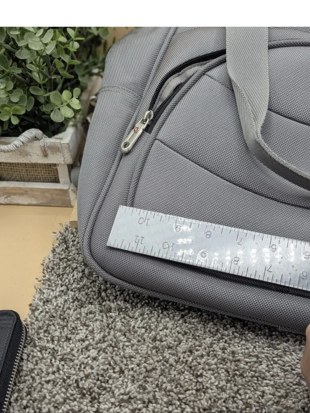 Swiss Gear Gray Zip Around Carry On Bag Shoulder Strap Collapsable